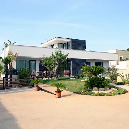 Pina Готель типу 