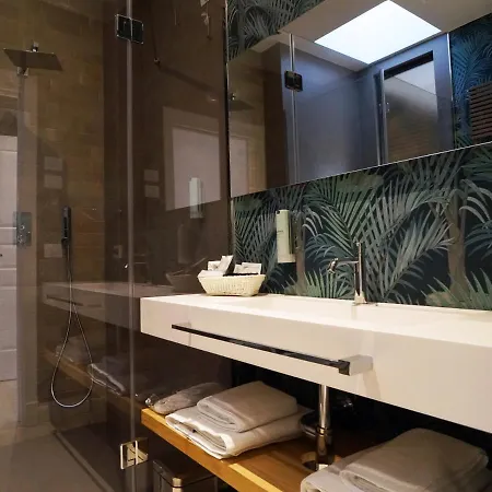 Pina Готель типу 