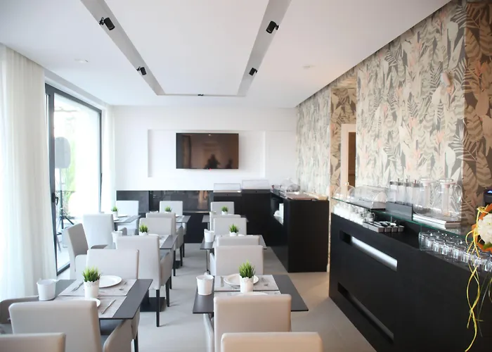 Alojamento de Acomodação e Pequeno-almoço Pina 4*